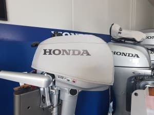 Honda BF4/5/6 vented outboard Splash cover.