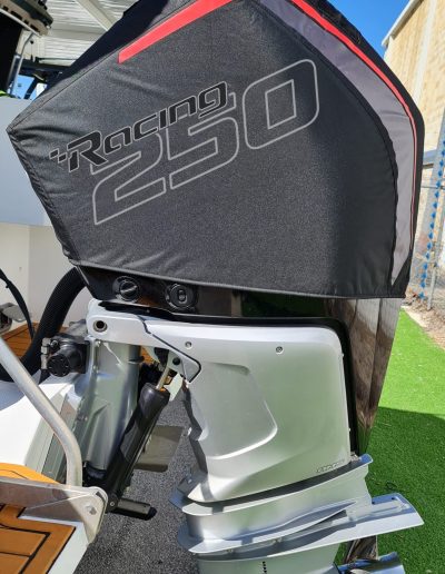 Mercury 250R vented cover